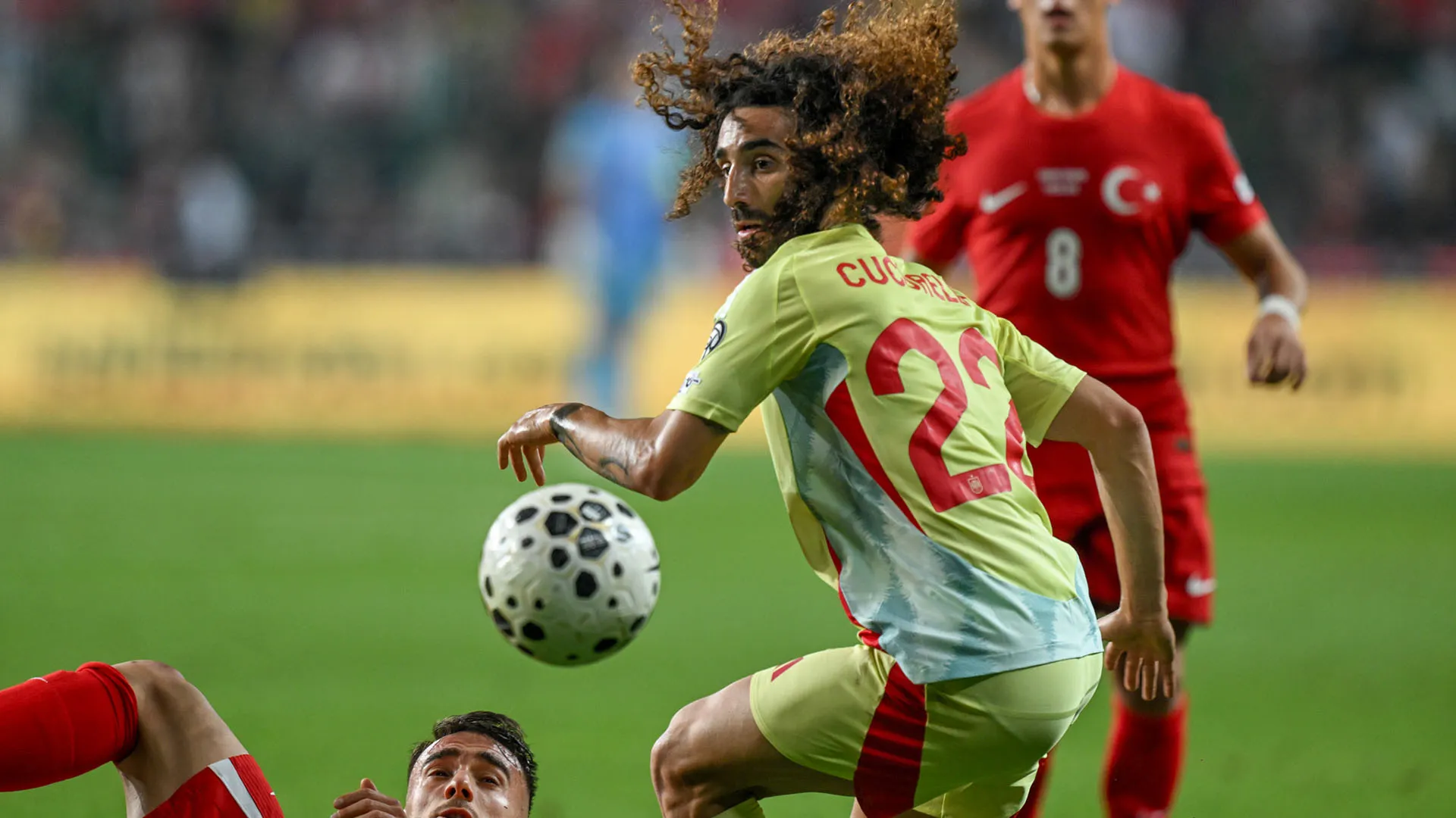 Cucurella è stato una spina nel fianco per la difesa turca