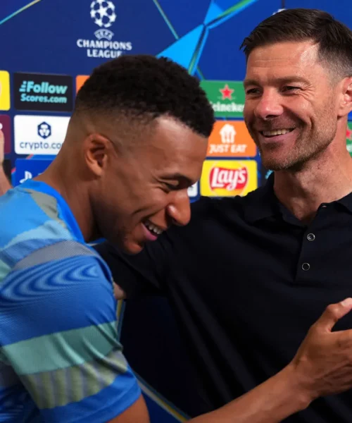 Ci pensa Kylian Mbappé a far dormire tranquillo Xabi Alonso. Immagini
