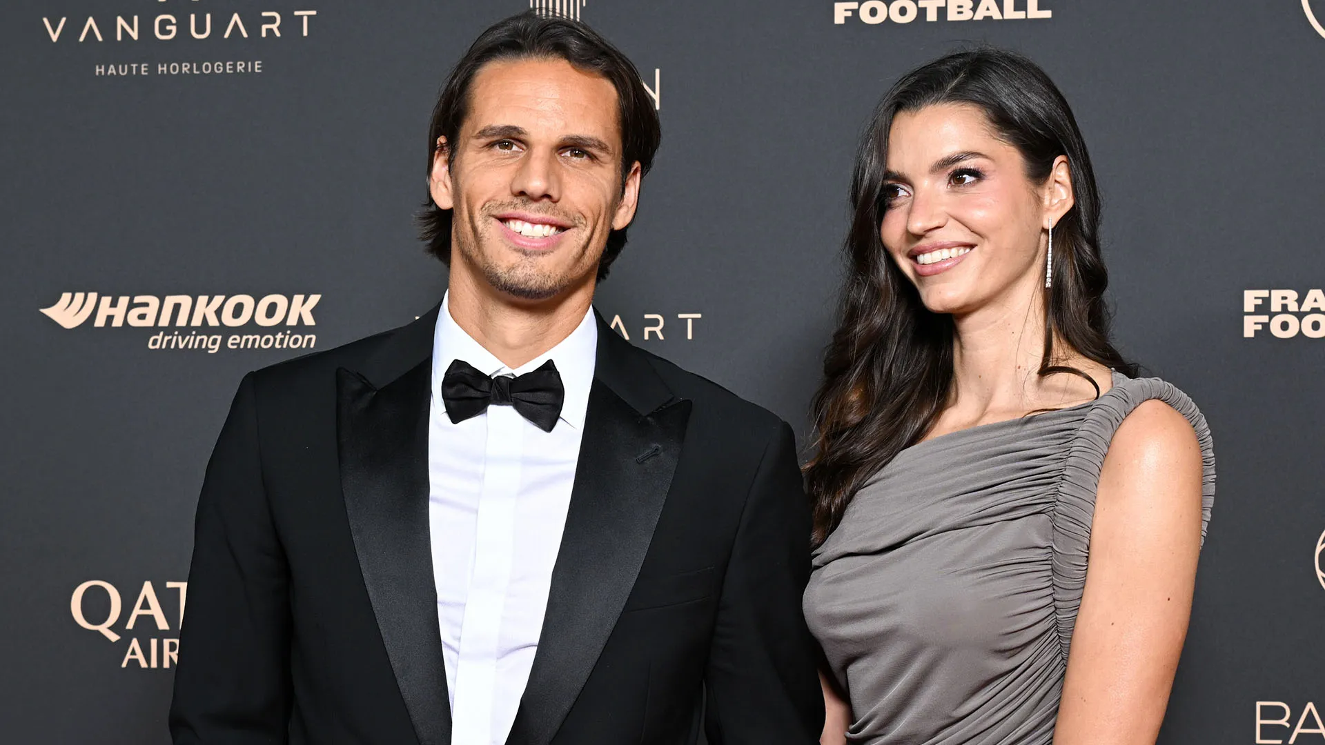 Il portiere dell'Inter Yann Sommer con la moglie Alina