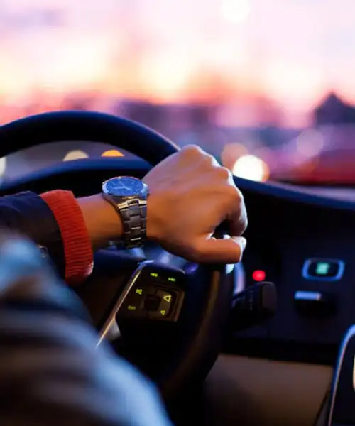 L’elettrica dell’auto non è un mistero – come risolvere rapidamente i problemi elettronici grazie agli schemi dei fusibili