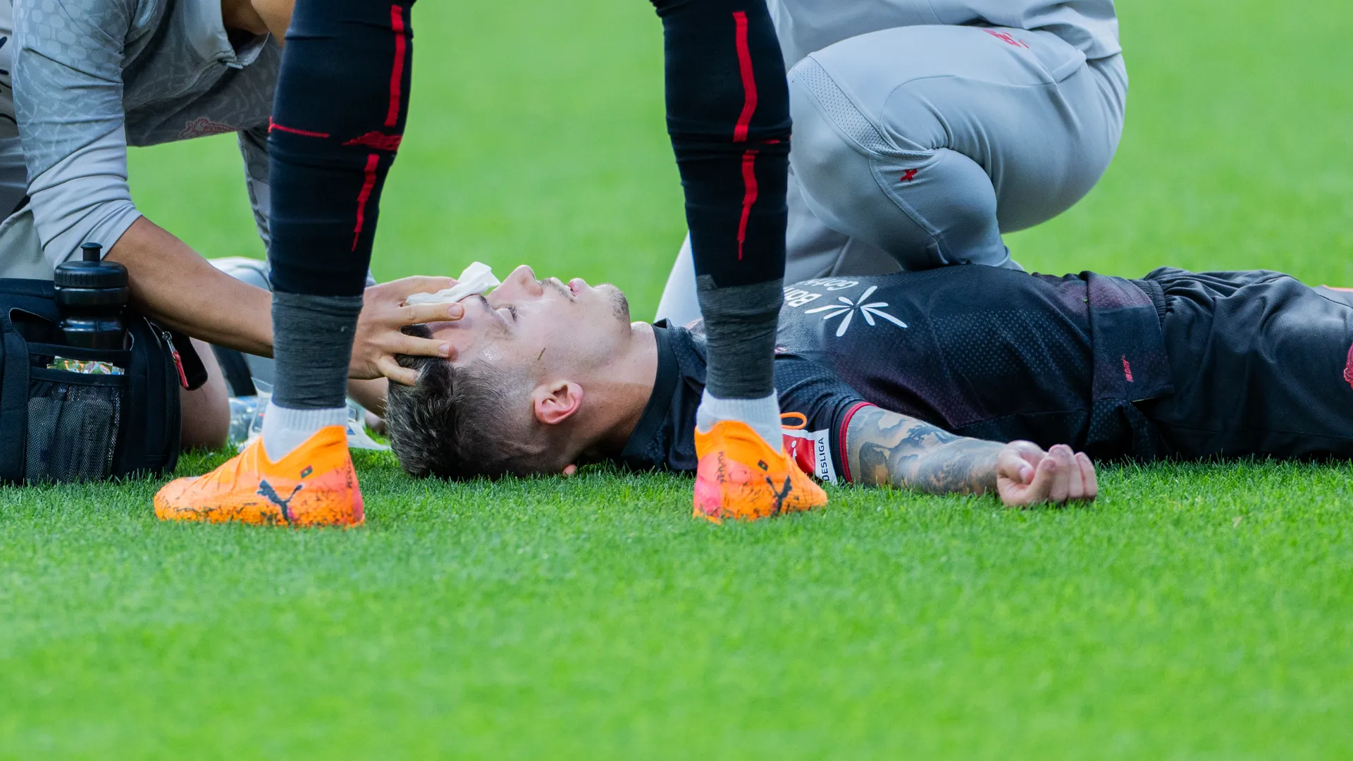 Momenti di grandissima paura durante Bayer Leverkusen-Union Berlino
