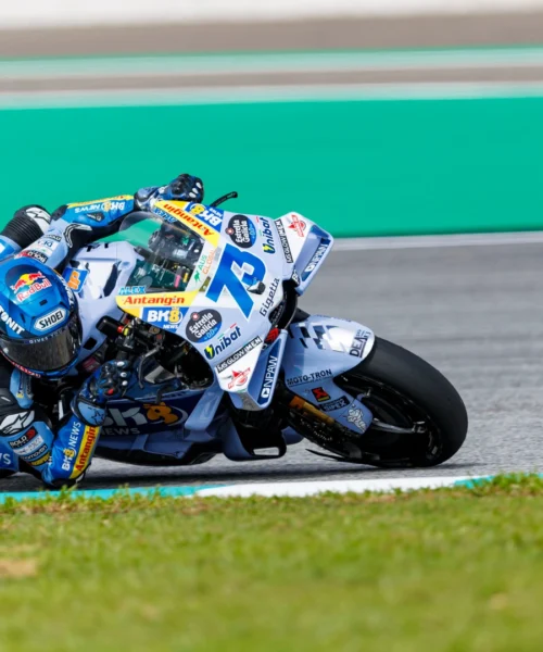 MotoGP: Alex Marquez vince il GP di Malesia. Ritiro per Pecco Bagnaia