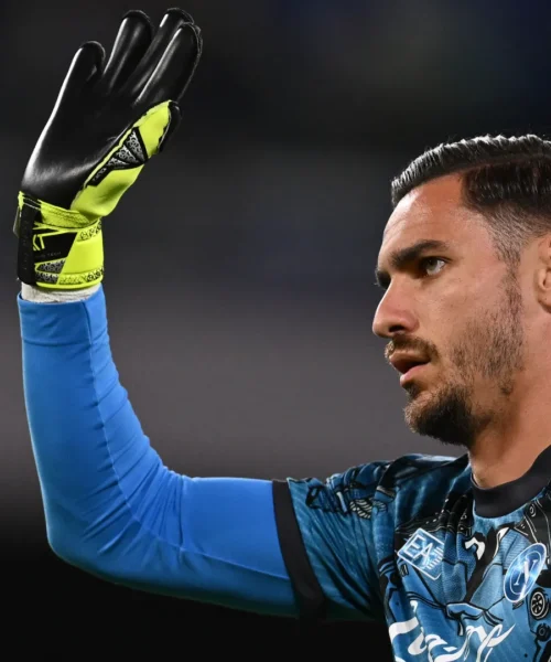 Tegola Napoli, Alex Meret si rompe un piede: le partite che salterà