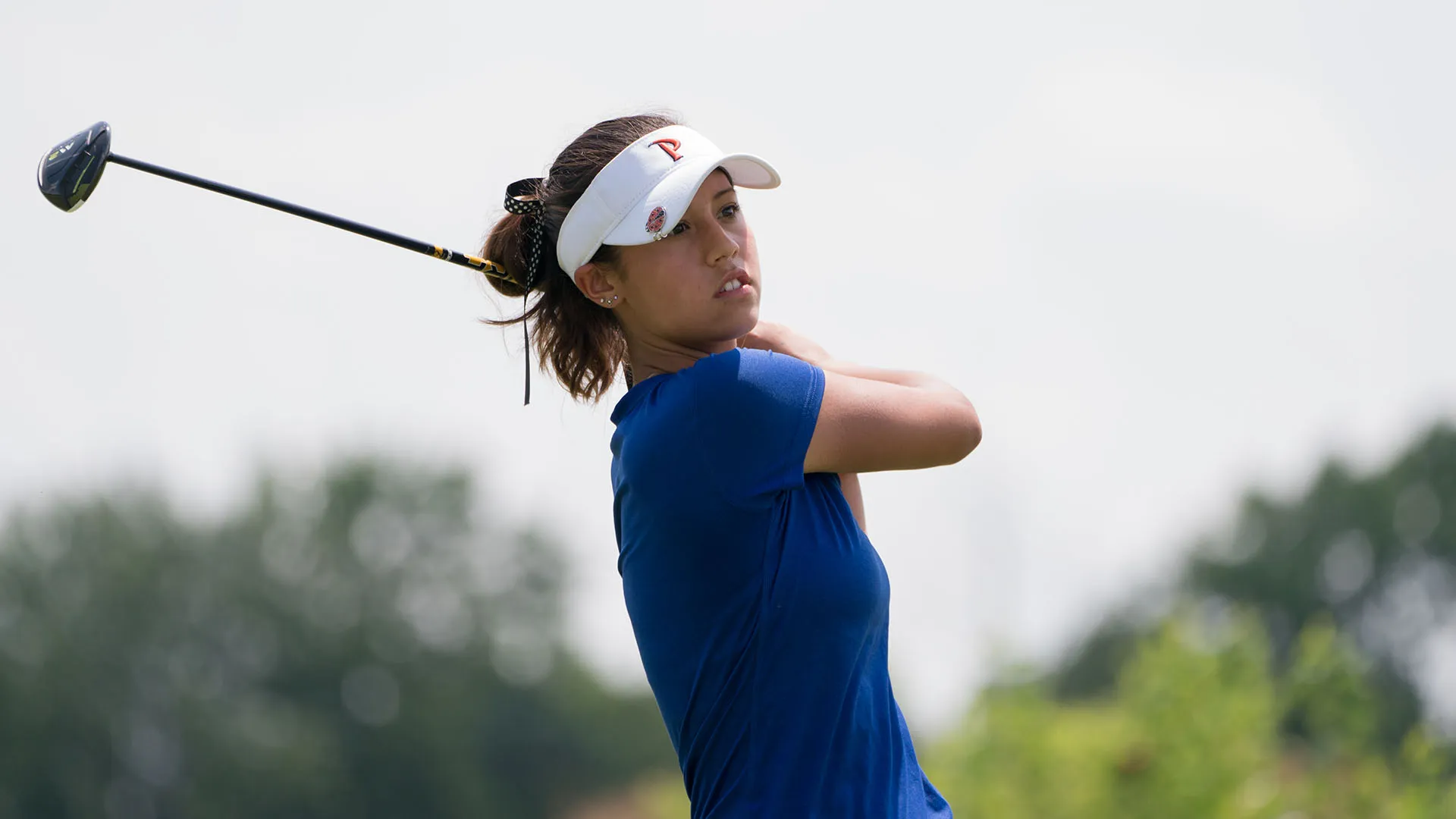 Nel 2018, quando aveva 17 anni, ha realizzato un giro da 63, 9-sotto par, al Girls Junior PGA Championship, stabilendo il best round del torneo fino ad allora

