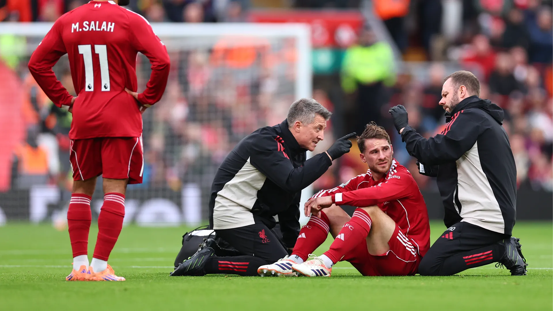 Alexis Mac Allister si è ferito in testa durante Liverpool-Manchester United
