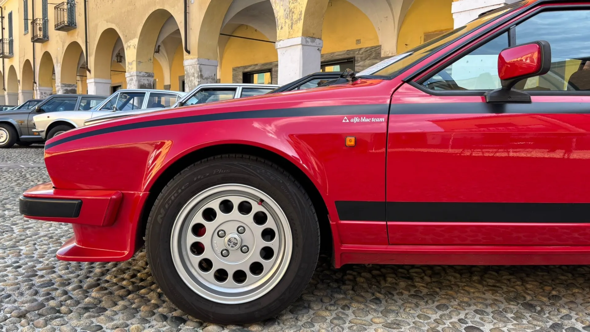 Il motore, bialbero quattro cilindri da 1962 cc, non ricevette aggiornamenti rispetto alla versione di serie