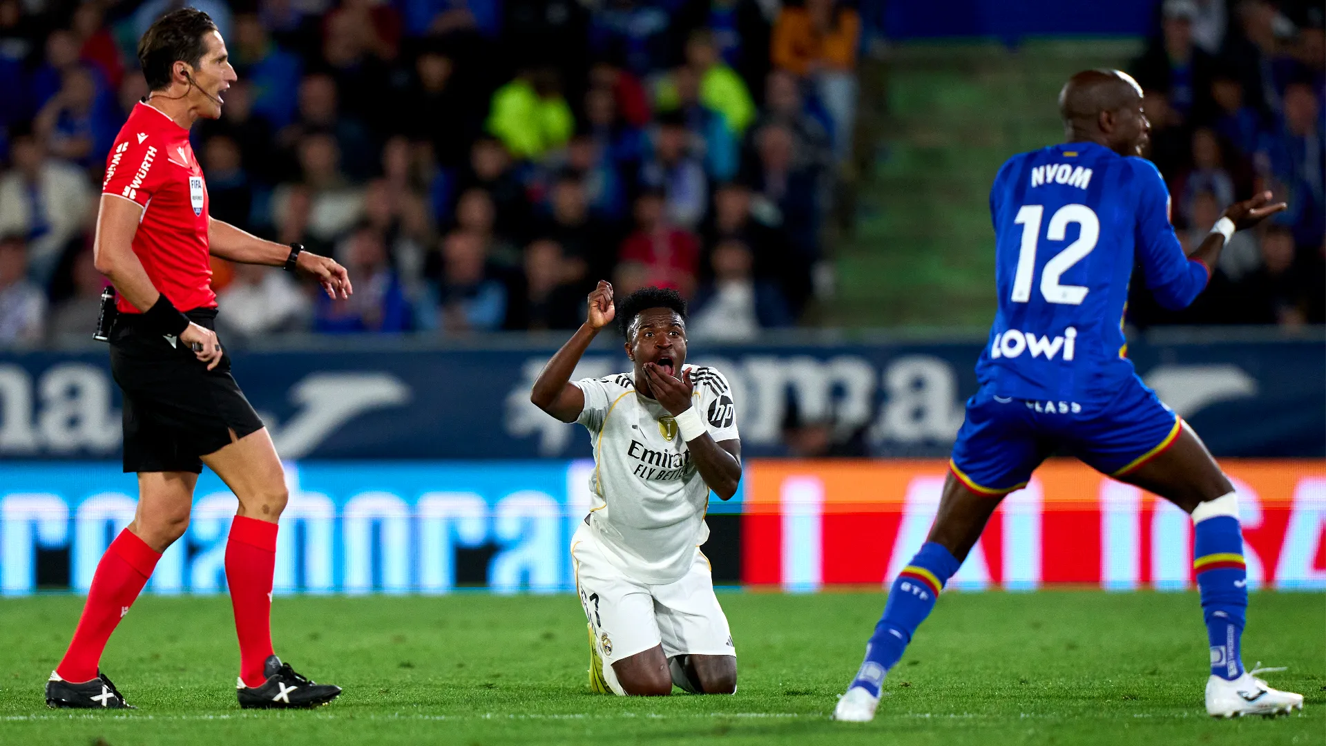 Dopo 37 secondi, a seguito di un fallo su Vinicius, è stato cacciato dall'arbitro
