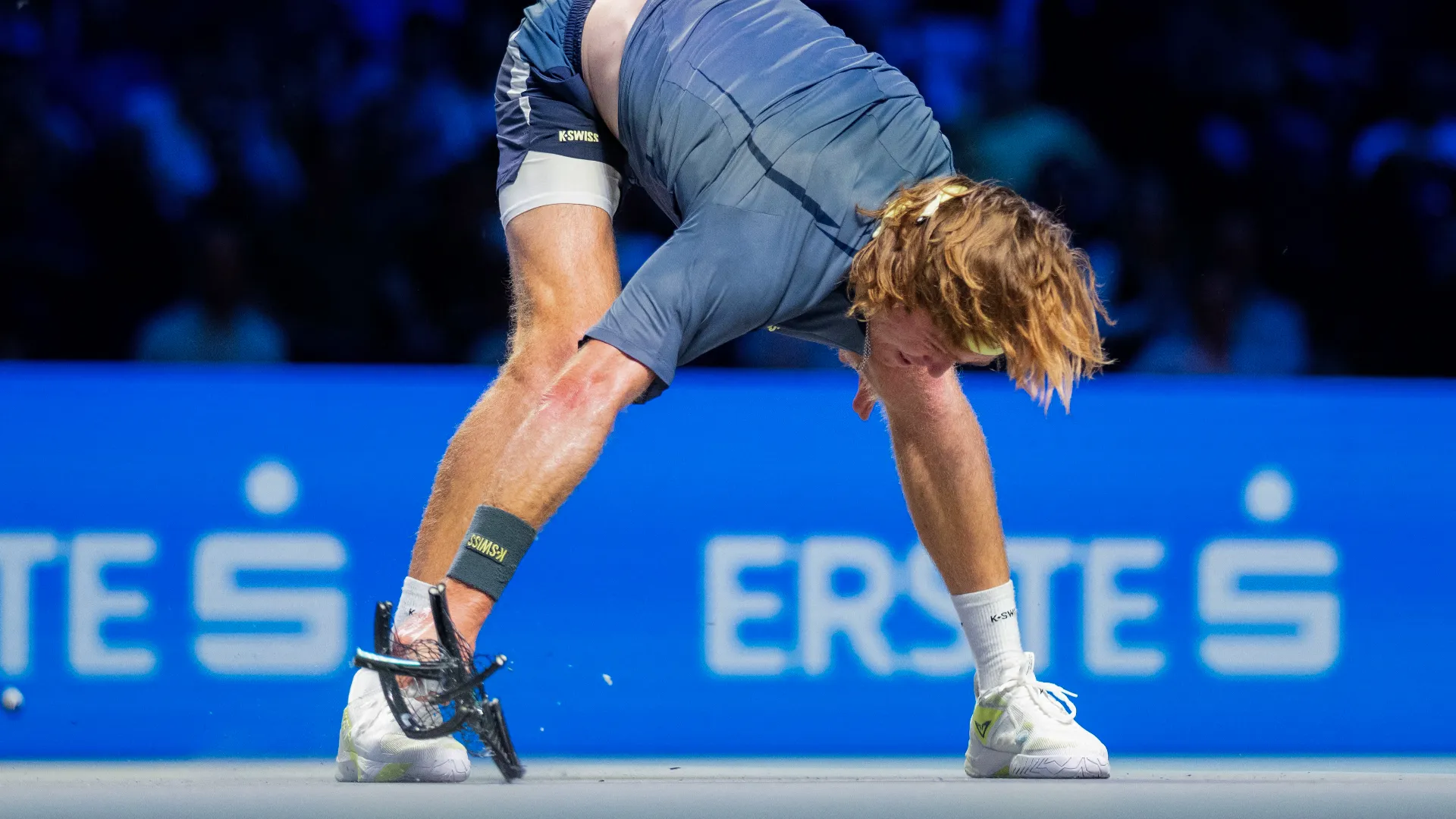 Andrey Rublev ha totalmente perso il controllo durante la sfida contro Cameron Norrie
