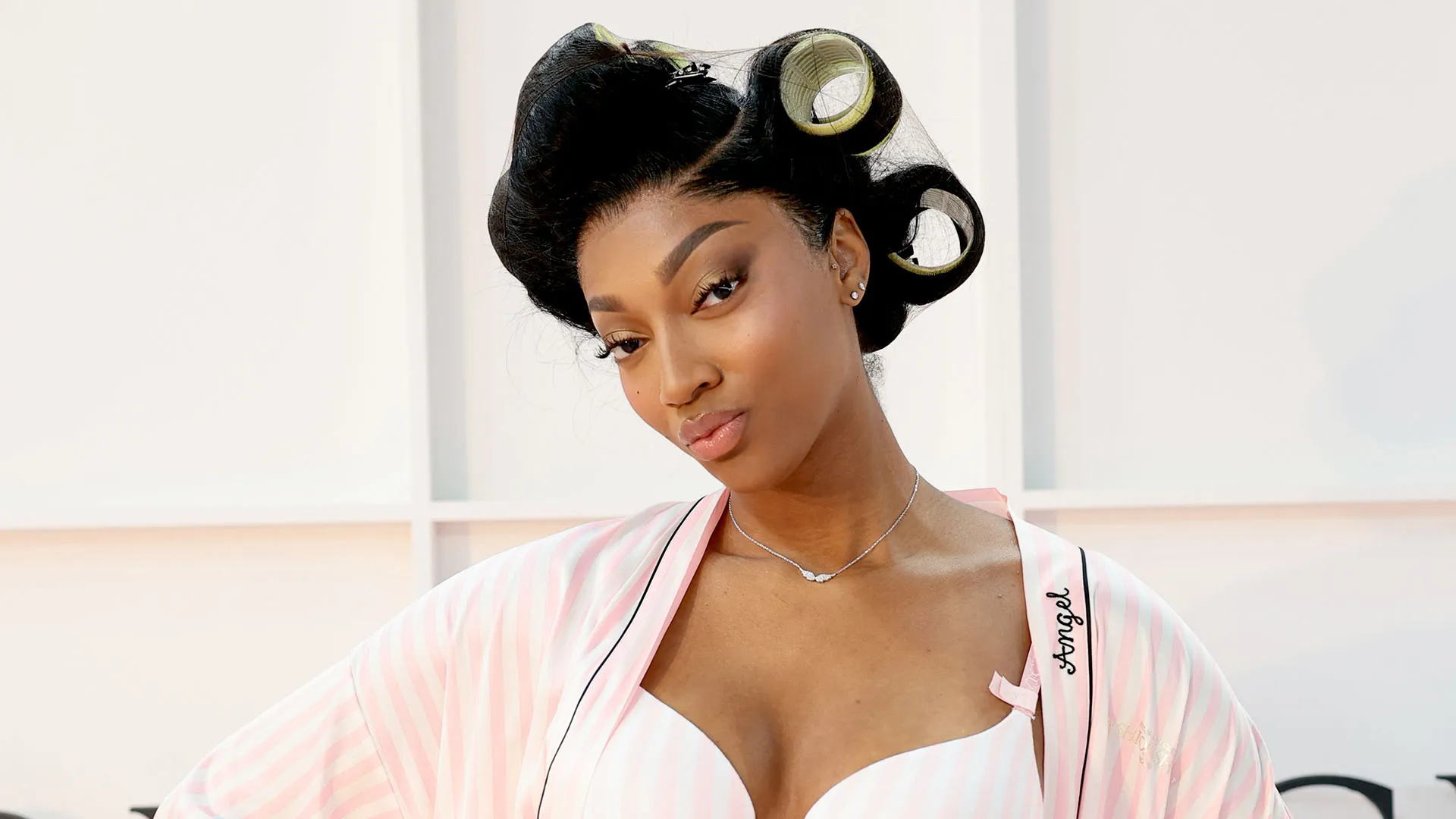 Angel Reese è una star anche sui social, con oltre 2,5 milioni di followers