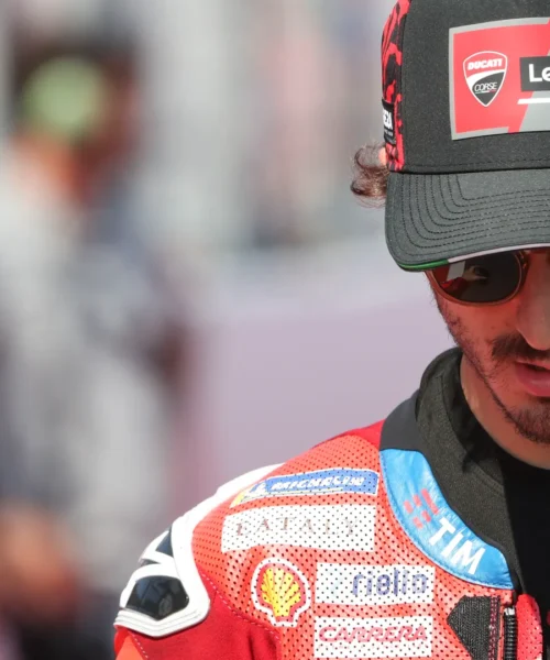 Ducati, Pecco Bagnaia annichilito dopo il weekend peggiore di sempre: “Non ho risposte”