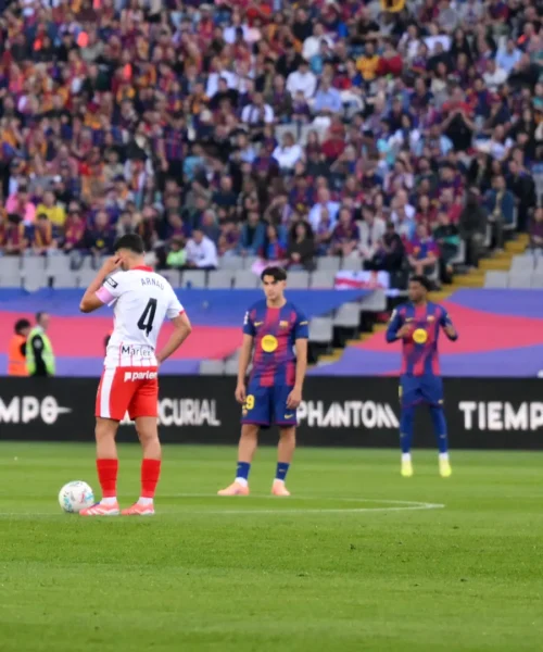 Al fischio d’inizio nessuno si muove: cos’è successo in Barcellona-Girona