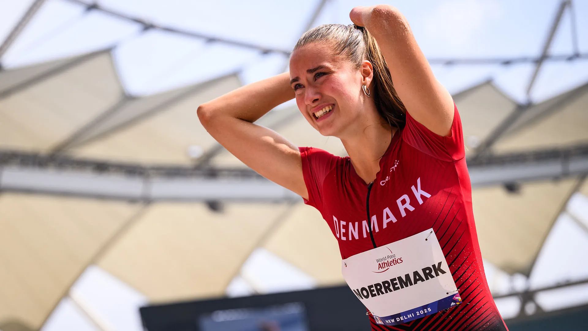L'atleta ha compiuto l'ultimo salto con le lacrime agli occhi per il dolore