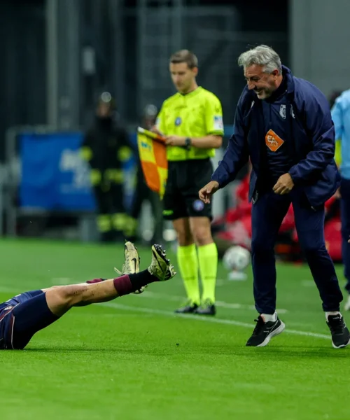 Serie B: la Reggiana sgambetta il Modena, Monza e Cesena più vicini. Poker Frosinone