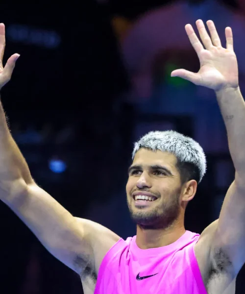 Carlos Alcaraz spazza via Fritz: è in finale al Six Kings Slam