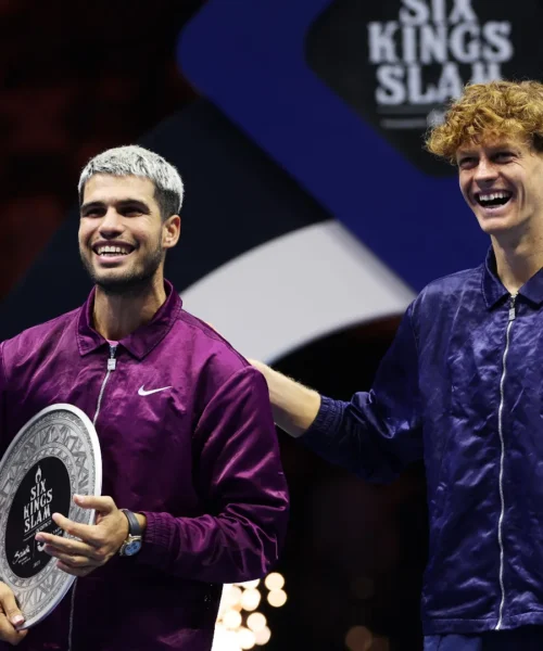 Battute ed elogi reciproci tra Jannik Sinner e Carlos Alcaraz