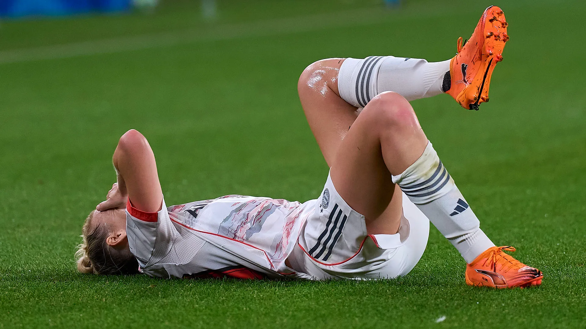Carolin Simon si è fatta male da sola