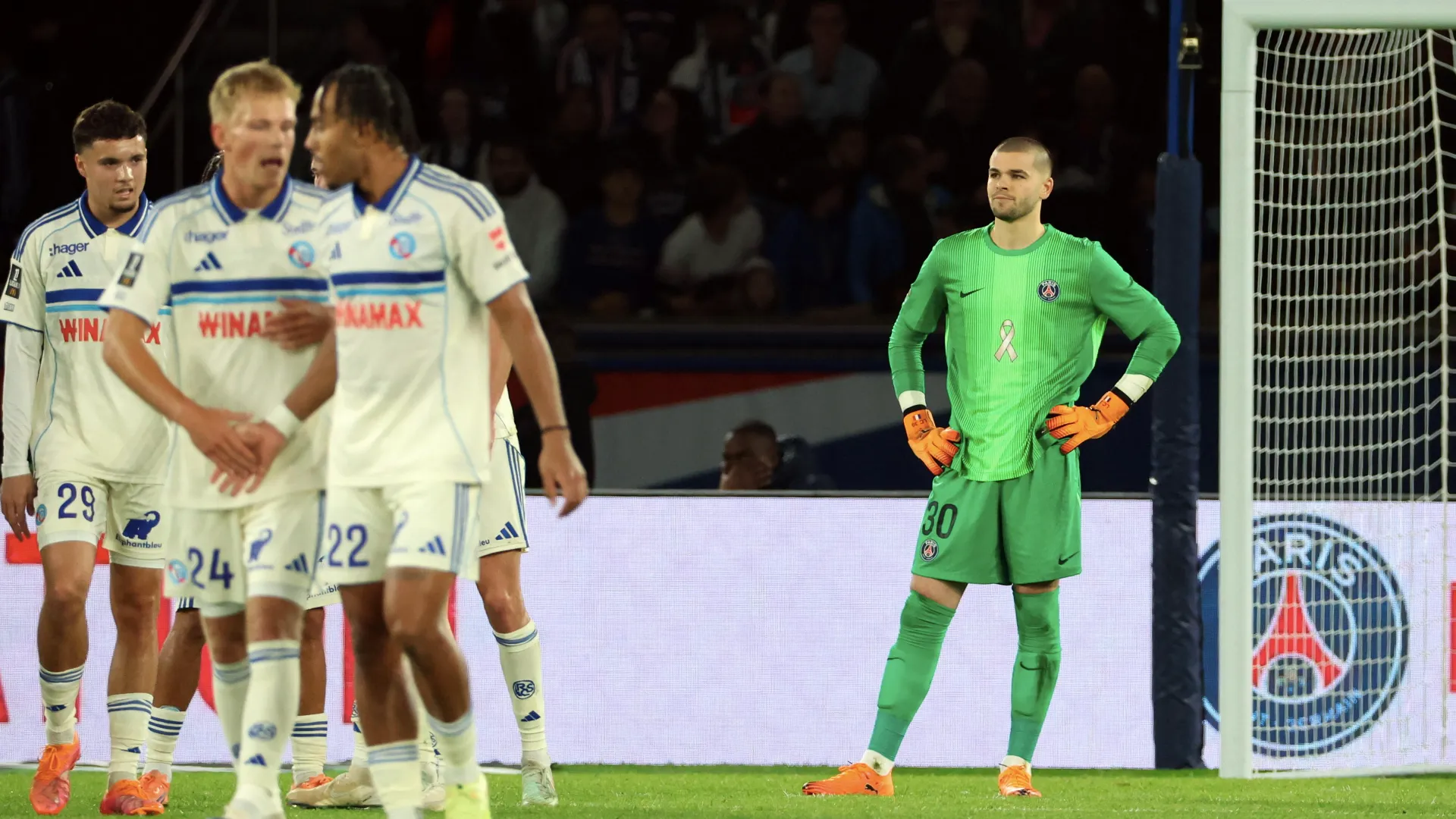 Il tecnico del PSG in conferenza stampa ha difeso il suo portiere Lucas Chevalier tirando in ballo Gianluigi Donnarumma