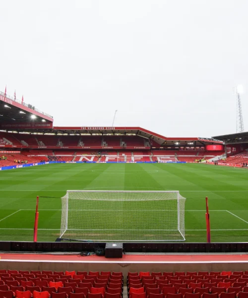 Il Nottingham Forest cambia ancora allenatore, si parlava anche di Roberto Mancini