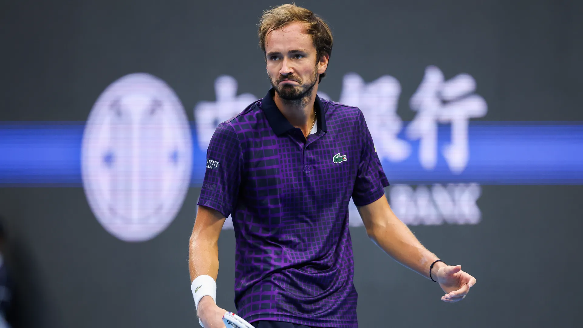 Ennesimo episodio controverso che ha come protagonista Daniil Medvedev
