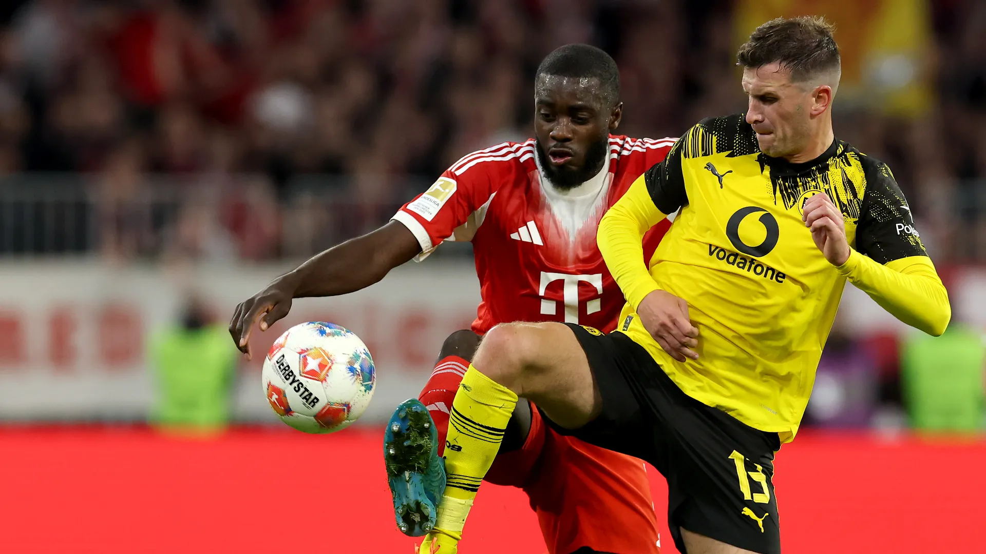 Ha chiesto un bonus alla firma e un aumento di stipendio per restare
