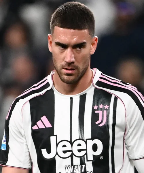 Juventus in apprensione: come sta Dusan Vlahovic dopo l’infortunio