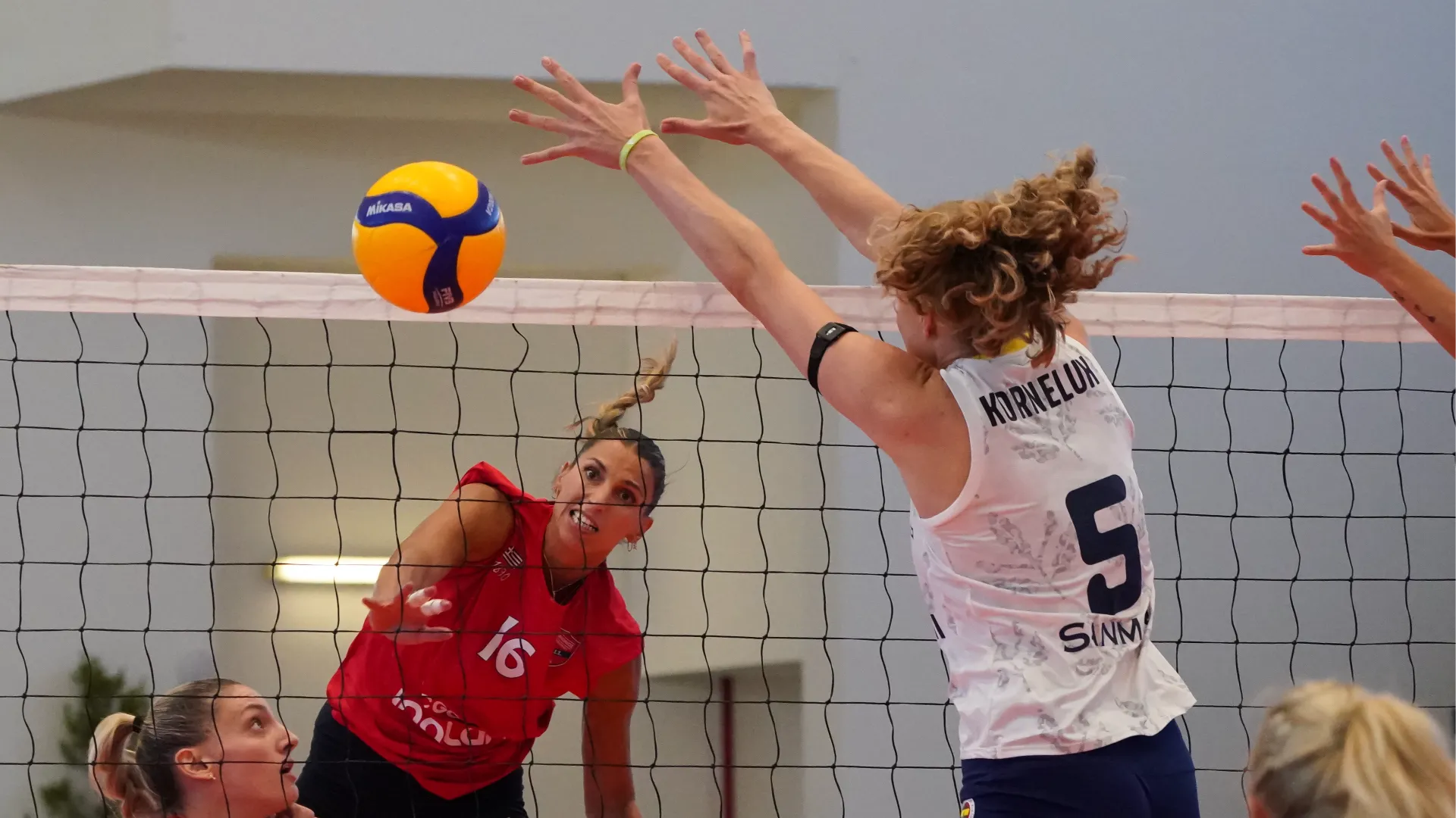 Nonostante la giovane carriera, ha un palmarès ricchissimo