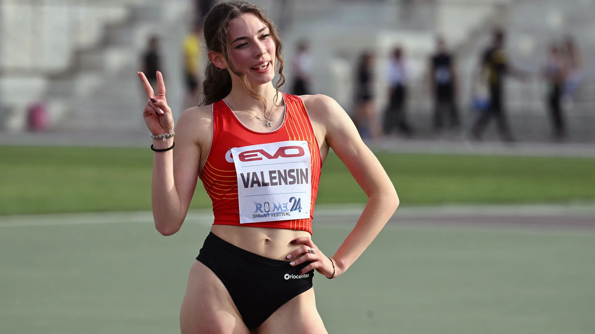Stella nascente dell'atletica e già famosa sui social: le immagini più belle di Elisa Valensin