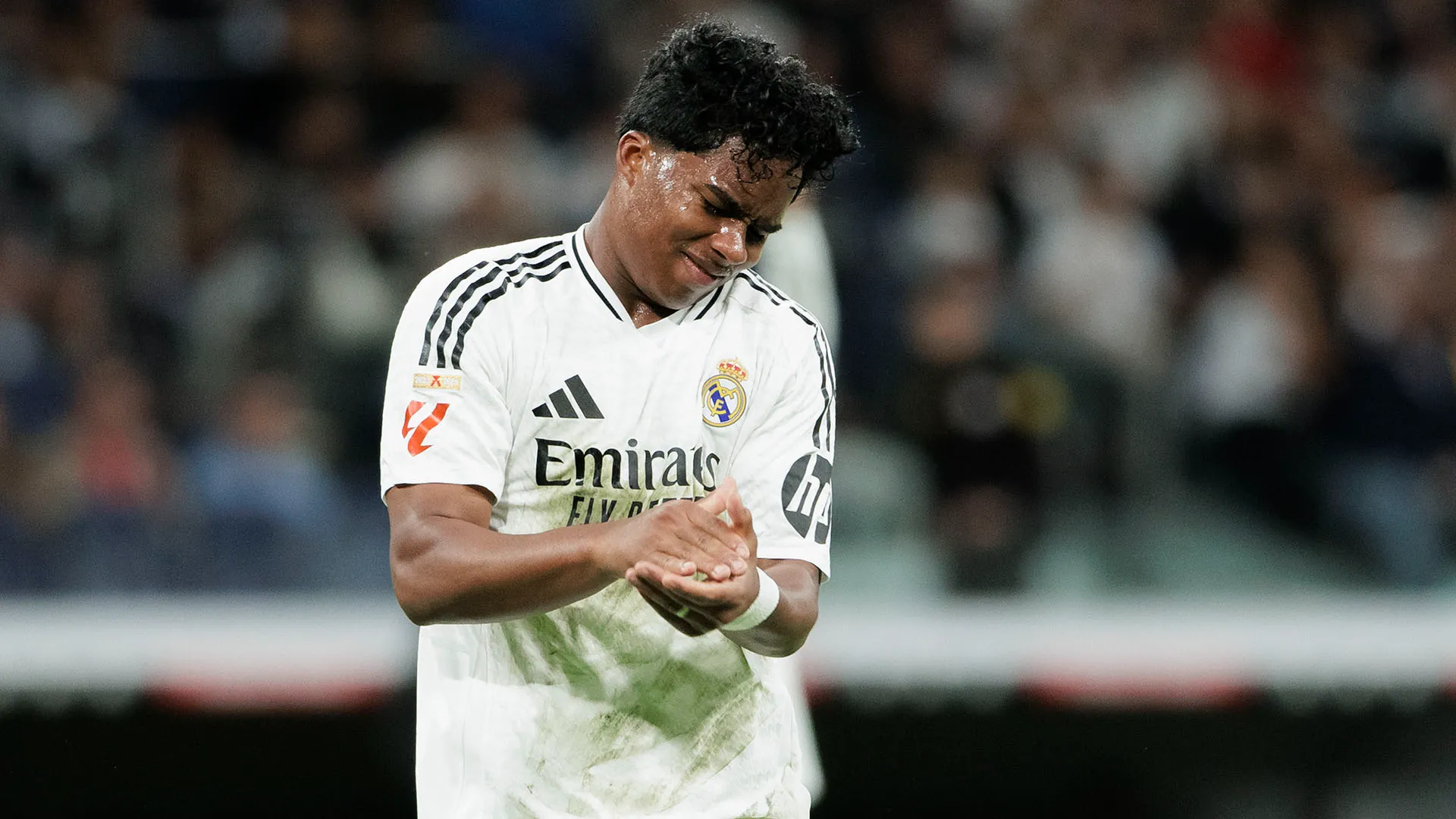 Sui social molti tifosi del Real Madrid non sono assolutamente contenti della situazione
