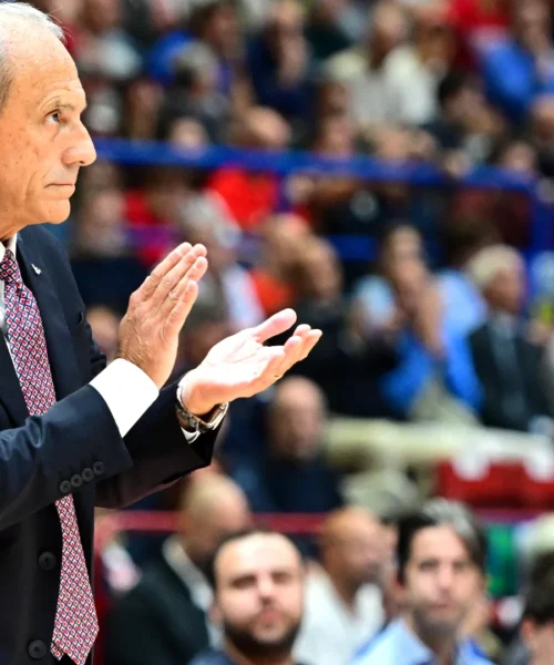 L’Olimpia si rialza a Kaunas: Ettore Messina applaude la difesa