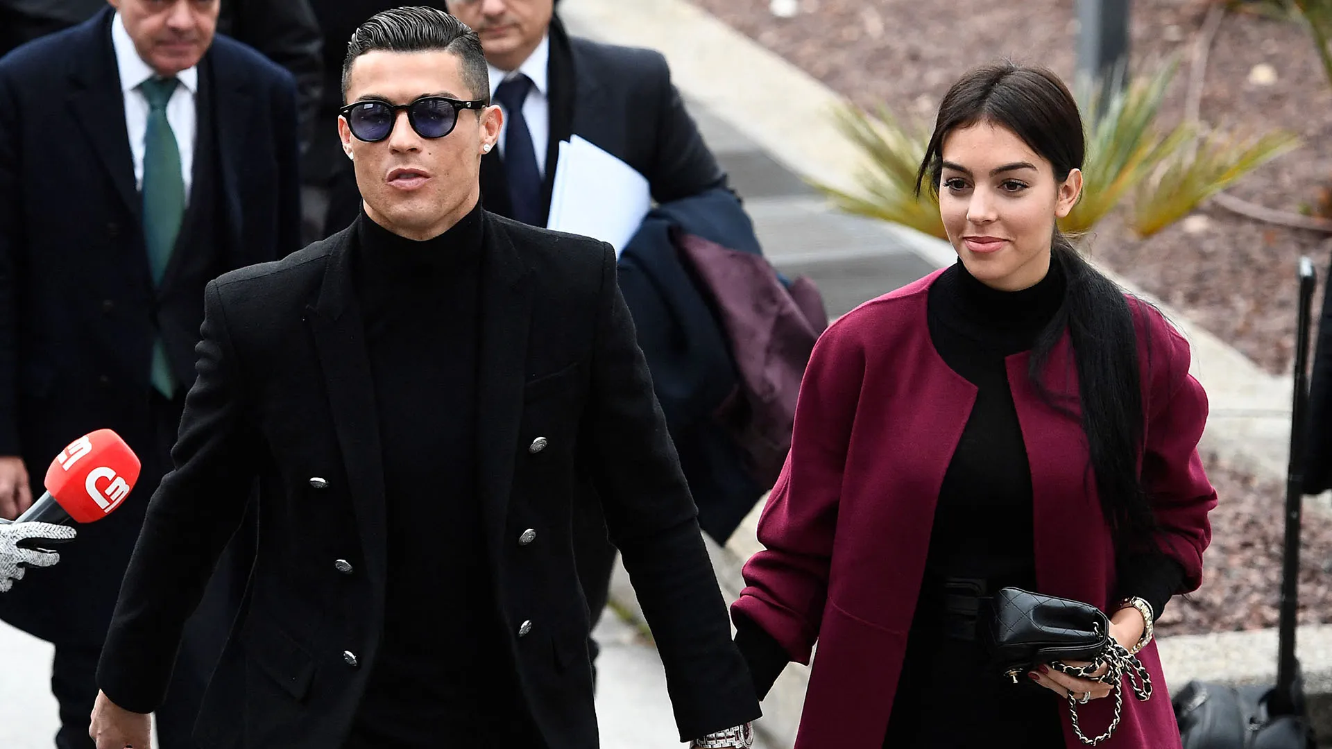 "La mia famiglia mi dice di smettere, ma io continuo a fare cose buone per il mio club e per la nazionale"