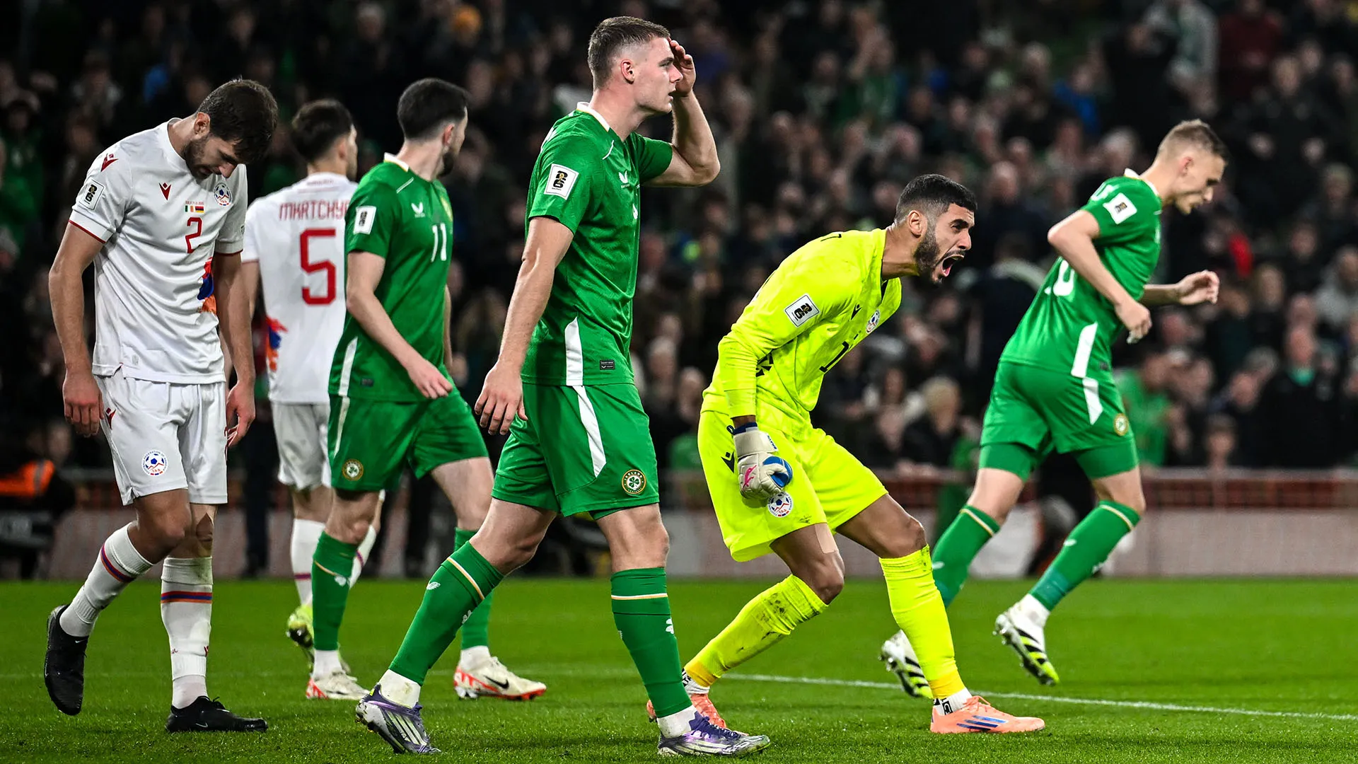 Evidentemente il portiere ha sentito qualche parola che non gli è piaciuta