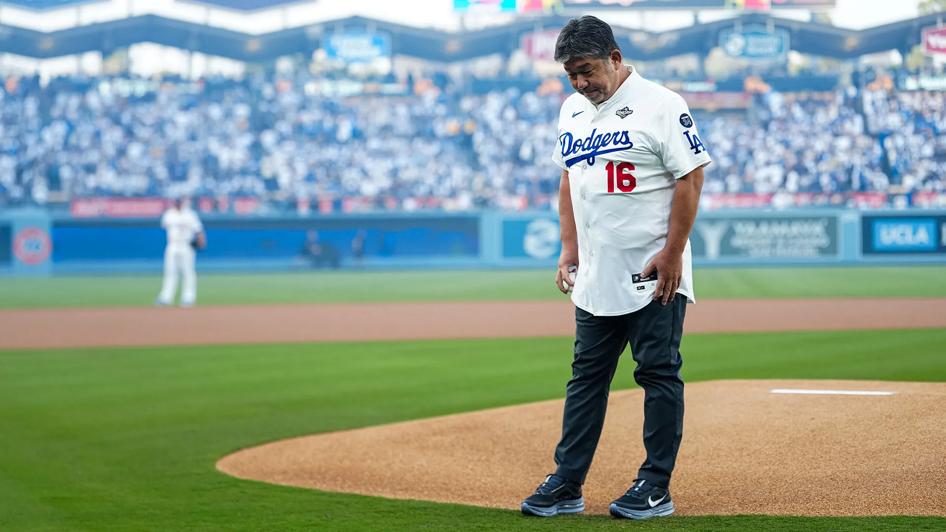 Hideo Nomo è stato il secondo giocatore giapponese a trasferirsi in MLB dopo Masanori Murakami