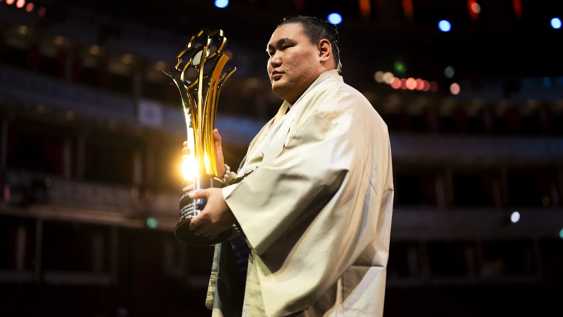 Successivamente Tomokatsu ha ricevuto il premio originale