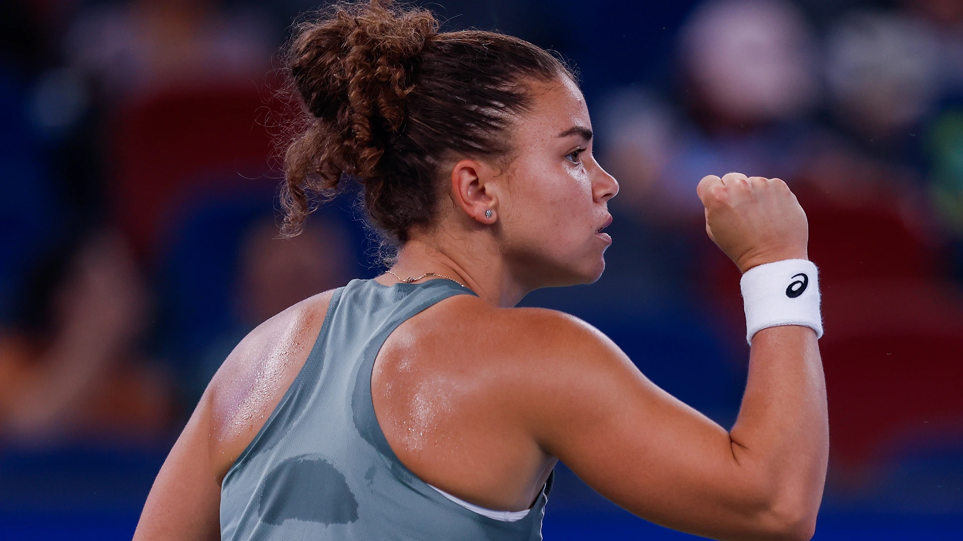 Jasmine Paolini non trema nel momento più difficile: la rimonta vale gli ottavi a Wuhan
