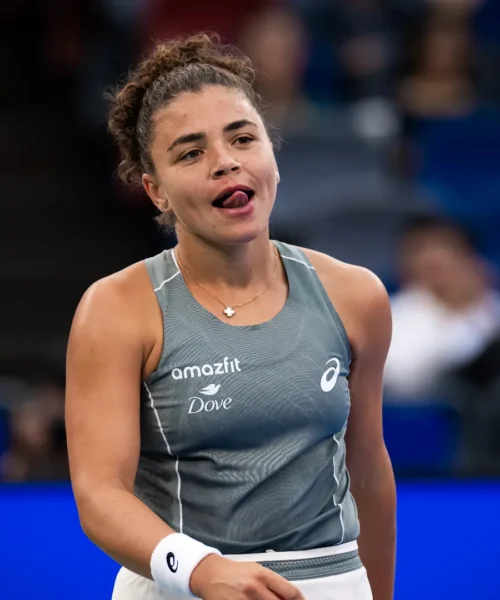 Jasmine Paolini, giornata no al servizio: ko a Wuhan