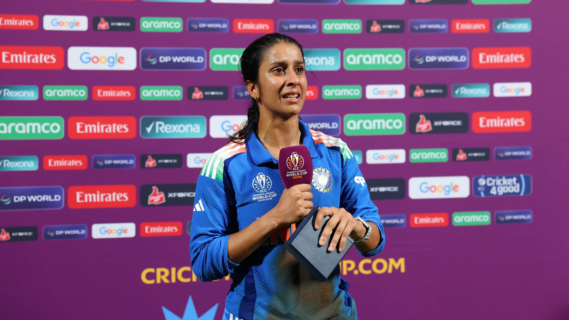 "Prima delle partite chiamavo mia madre e piangevo tutto il tempo" ha detto in conferenza stampa
