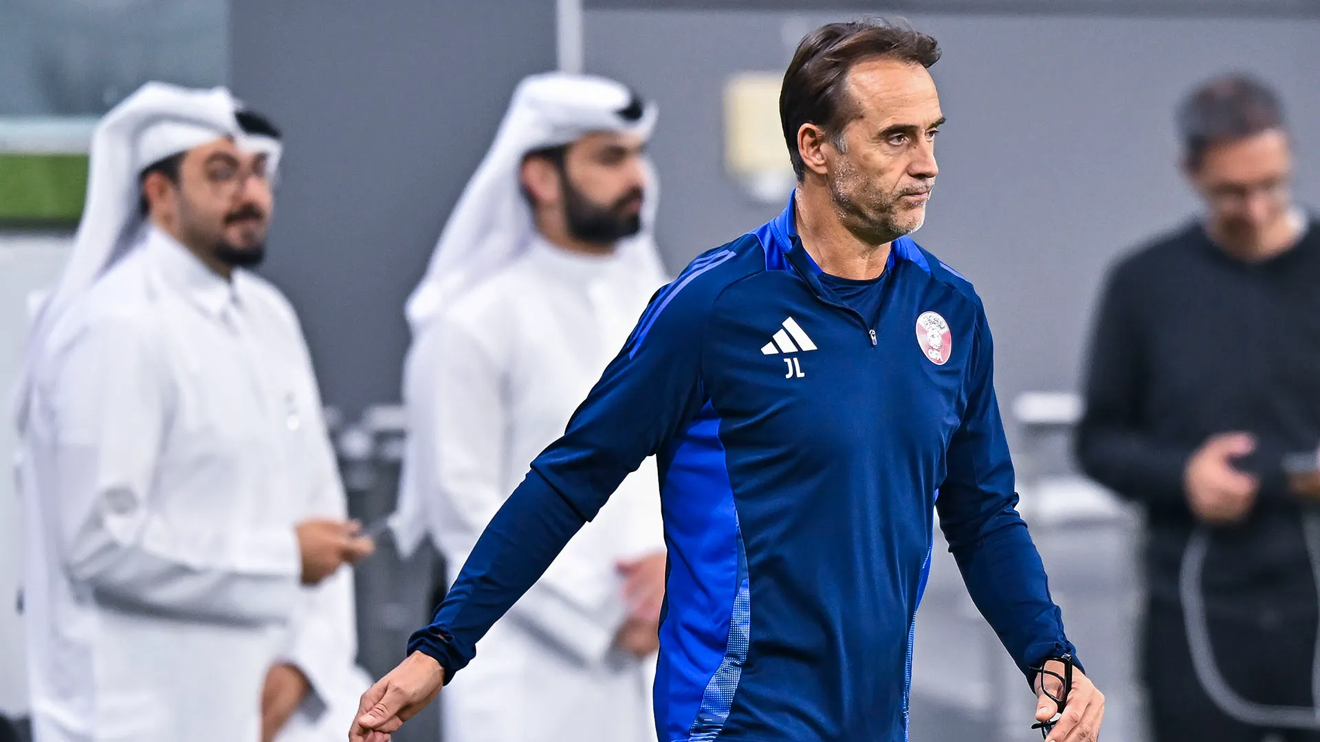 Dopo un attimo di disorientamento, Lopetegui è riuscito a rialzarsi in piedi