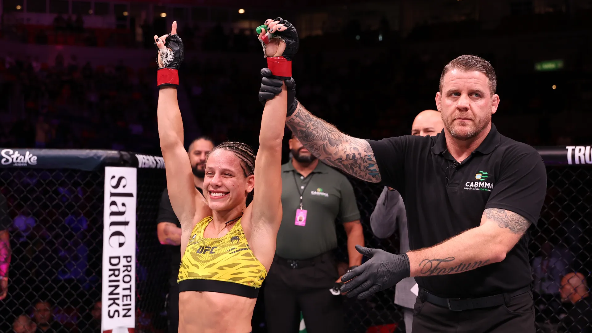 A 2:56 del terzo round l’arbitro ha interrotto il match decretando la vittoria per TKO a favore di Polastri