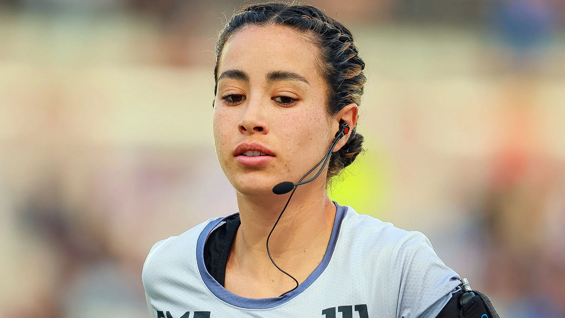 Dal 2019 è arbitro internazionale FIFA