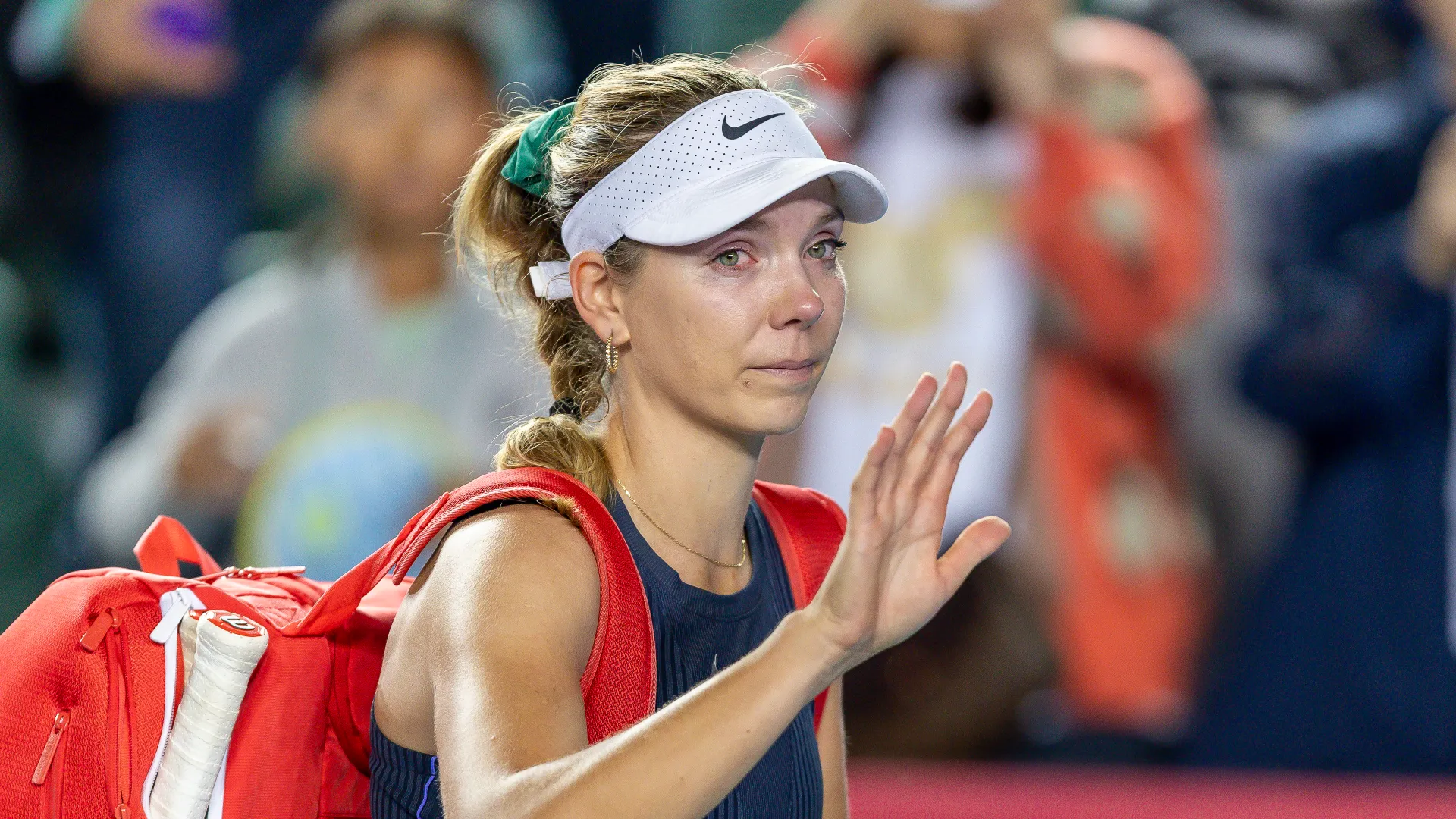 La tennista 29enne aveva chiamato l'intervento del fisioterapista nel corso del secondo set, ma non è riuscita a continuare