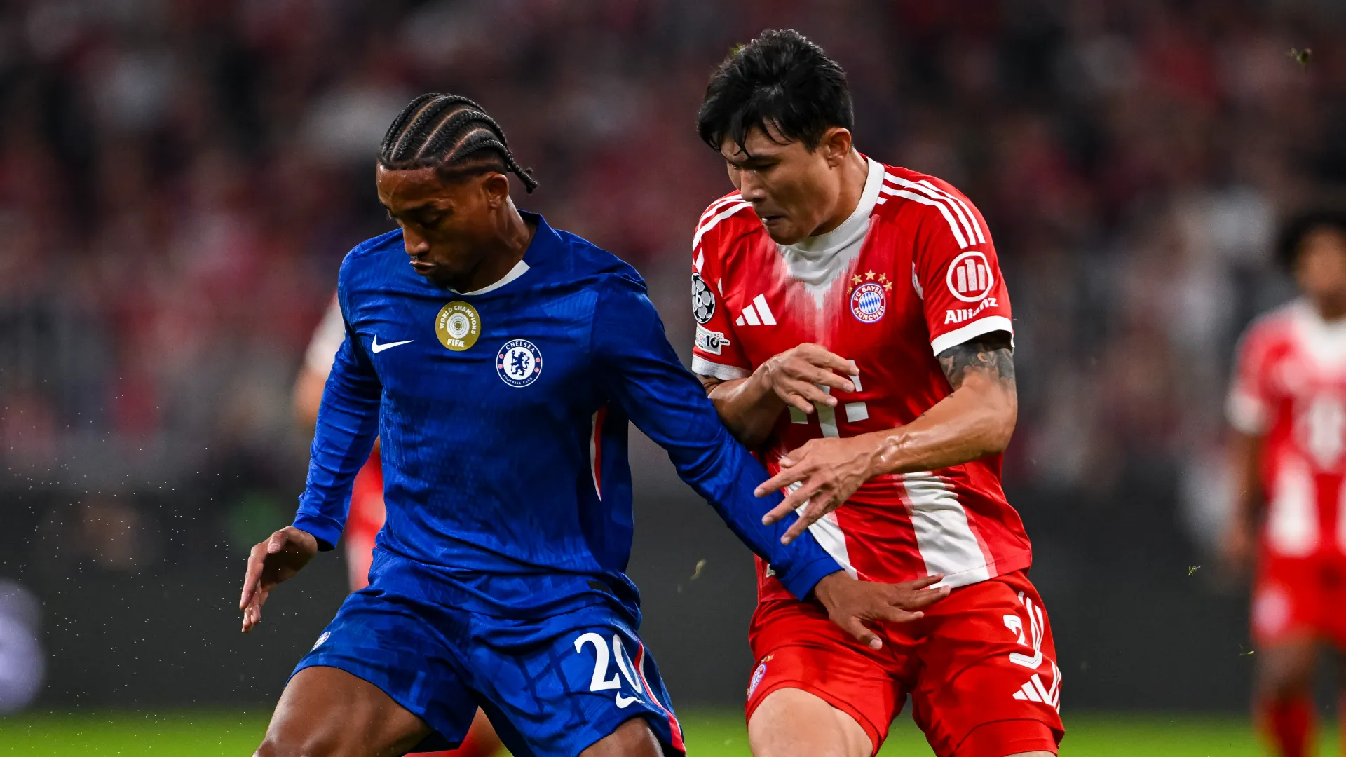 Si era parlato anche di un ritorno in Serie A ma il pesante ingaggio è un grosso problema per i club italiani
