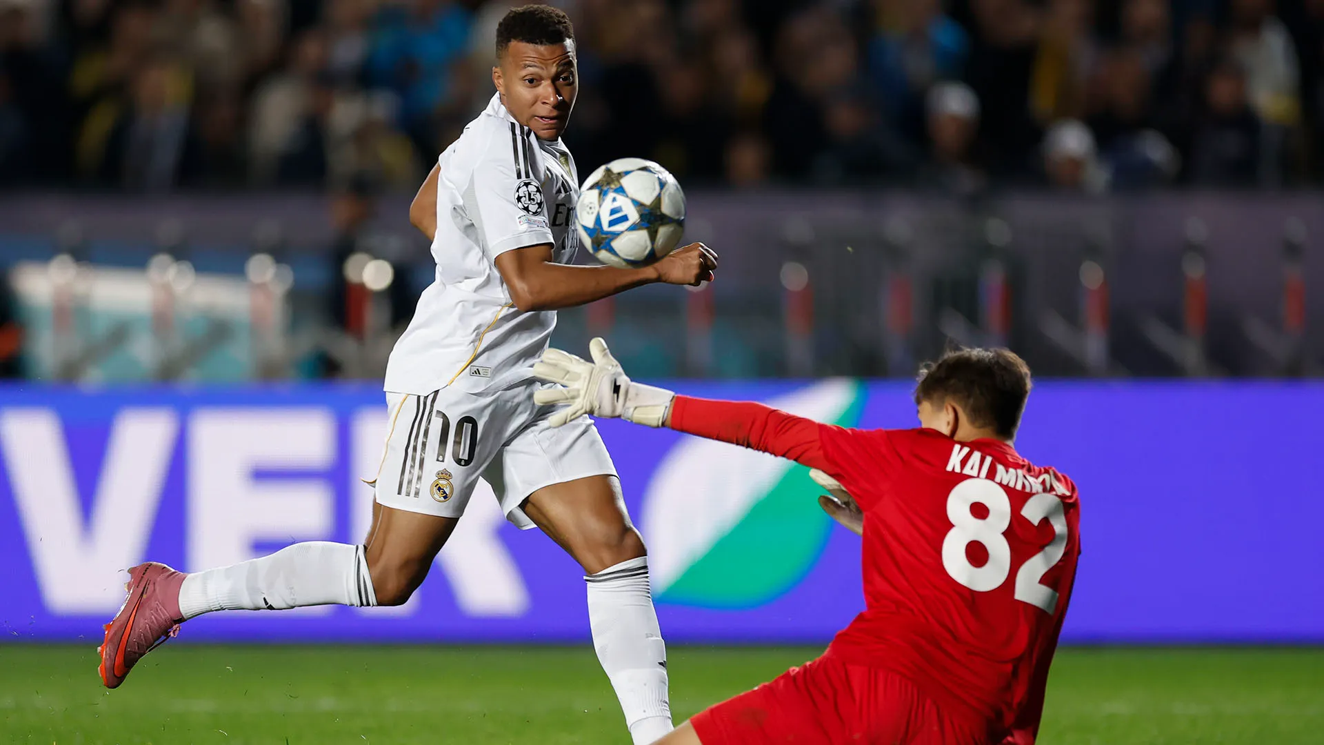 In totale, sono 13 reti nelle prime 9 partite ufficiali della stagione per la stella del Real Madrid