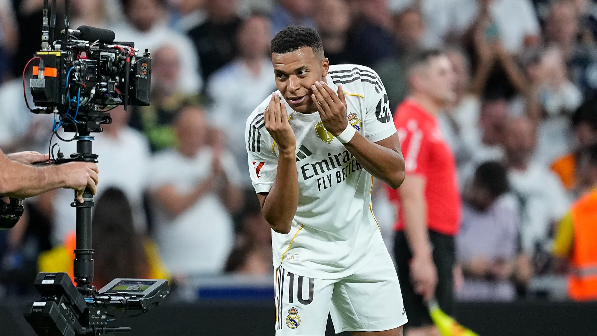 Mbappé e compagni sono primi in classifica con 2 punti di vantaggio sul Barcellona