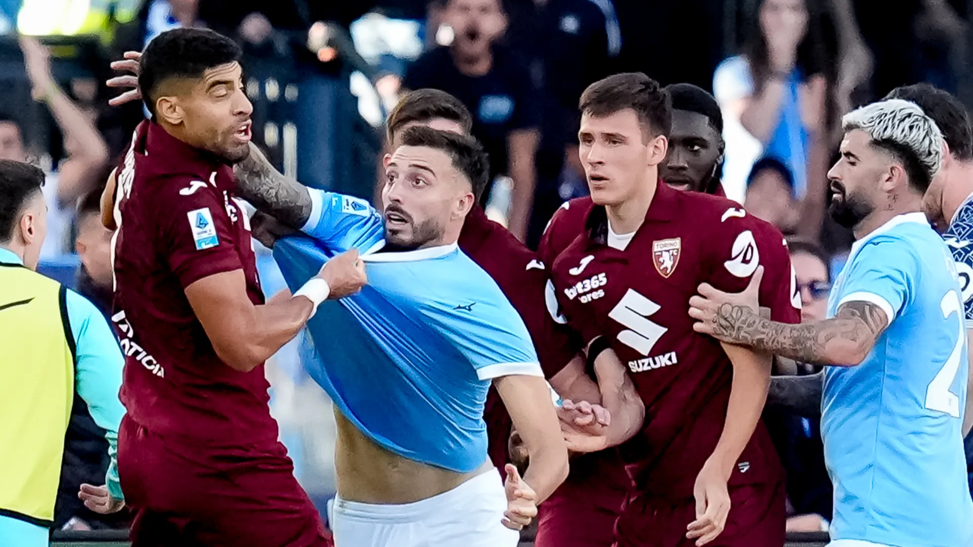 Non vorremmo mai vedere certe cose su un campo di calcio