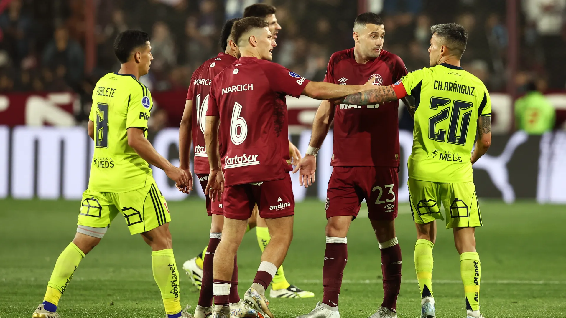 Lo scontro si è poi allargato ad altri calciatori...