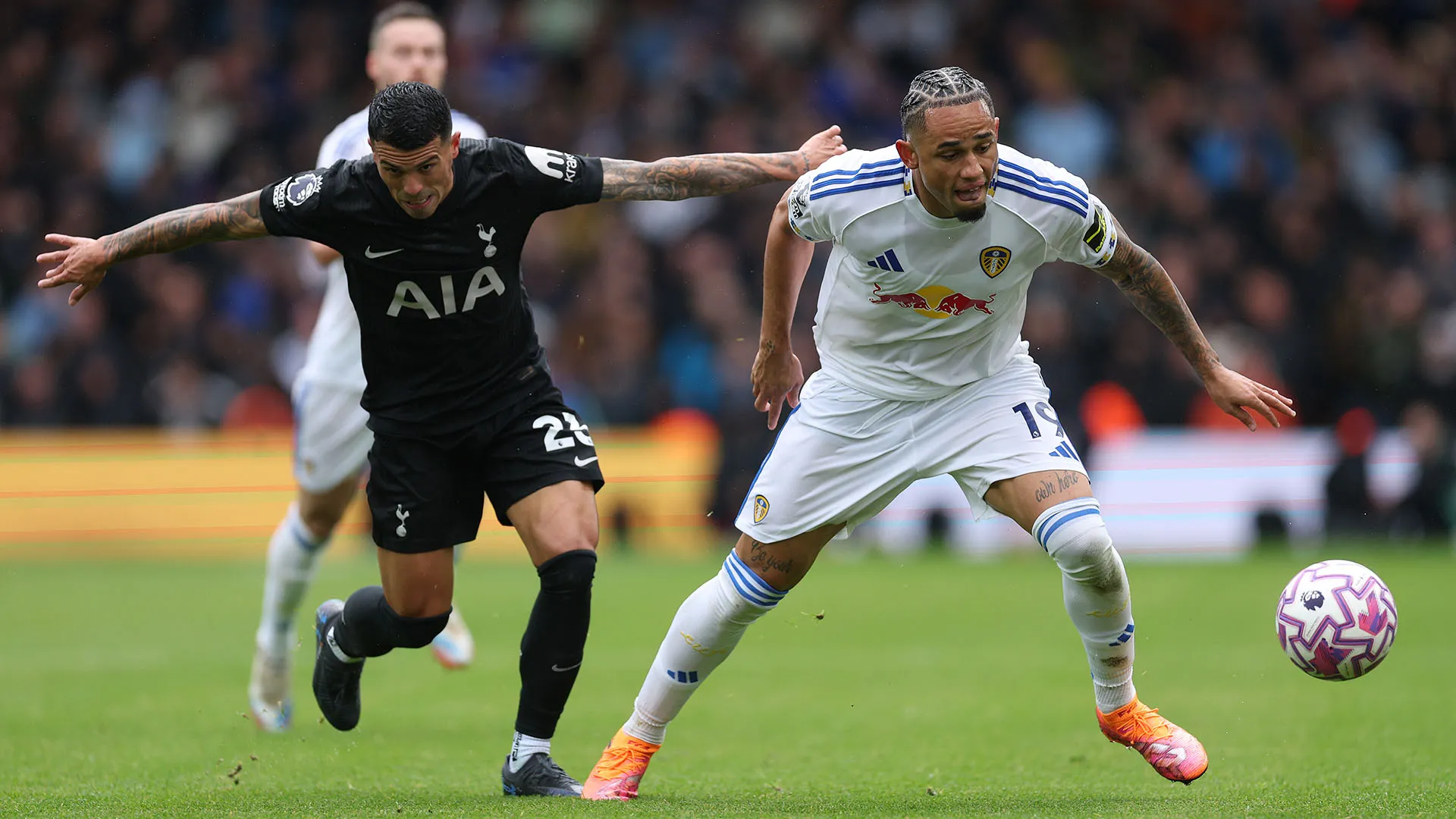 Il Leeds, quindicesimo, affronterà il Burnley