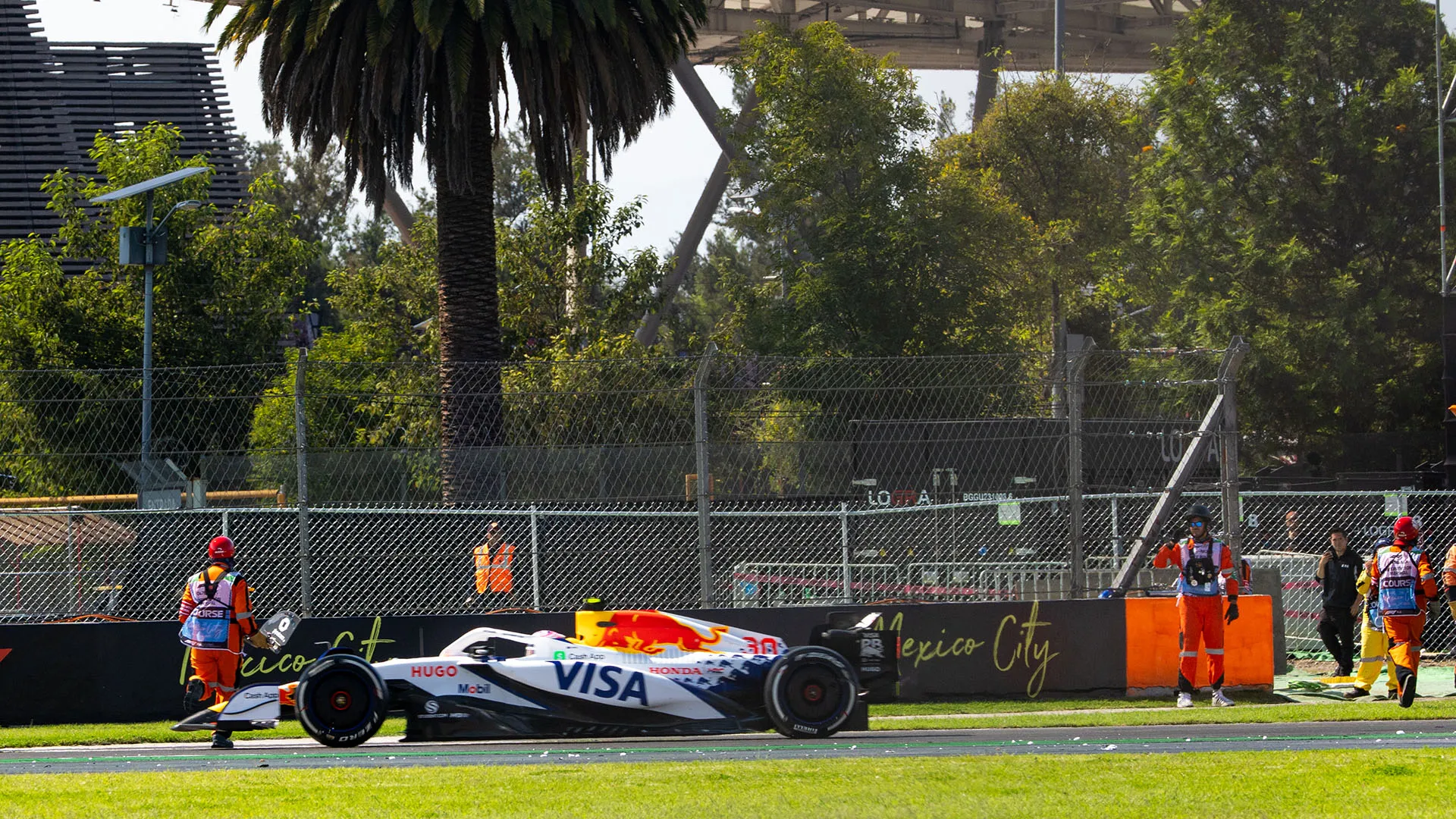 Momenti di paura durante il Gran Premio del Messico di Formula 1