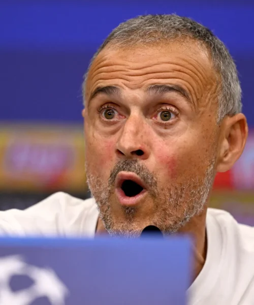 Chevalier fa rimpiangere Donnarumma? Luis Enrique si infuria in conferenza stampa