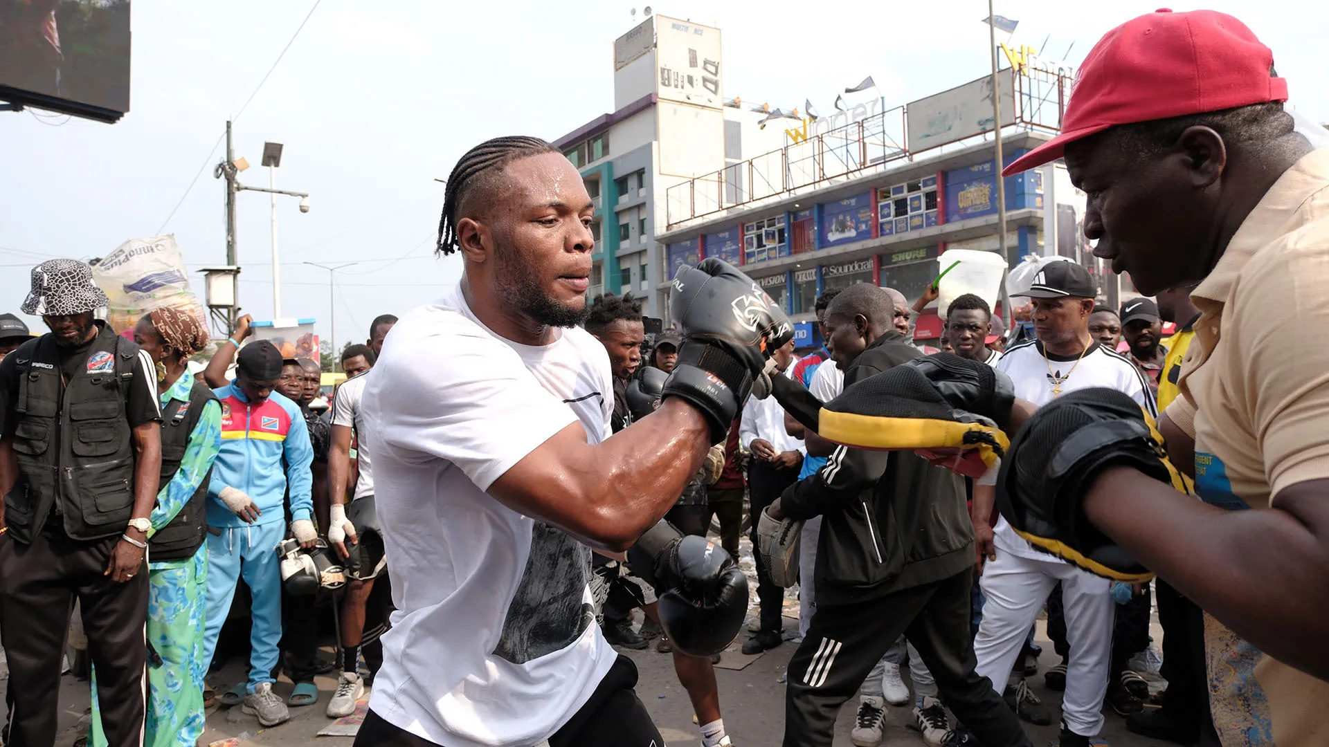 Un'emozione grandissima allenarsi sotto gli occhi di Mike Tyson