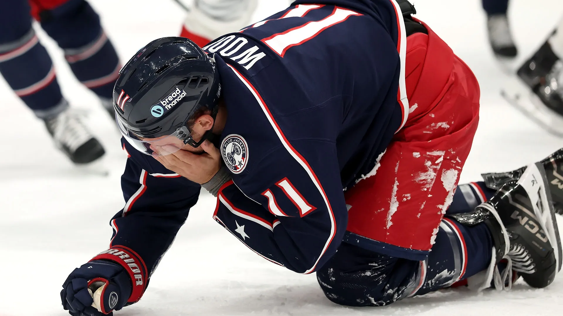 Momenti di grande terrore durante la sfida tra New Jersey Devils e Columbus Blue Jackets
